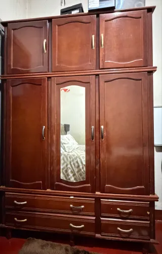 Guarda roupa 3 portas 