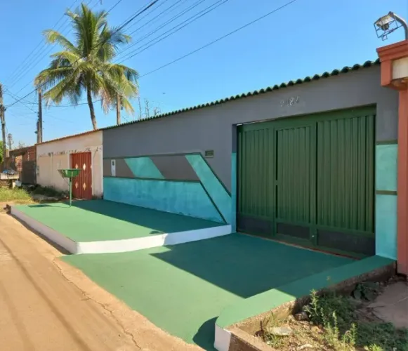 CASA À VENDA NO BAIRRO SOCIALISTA - PORTO VELHO