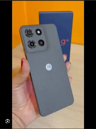 Vendo moto G15 , Dois meses de Uso , vai com nota fiscal, tá Zero