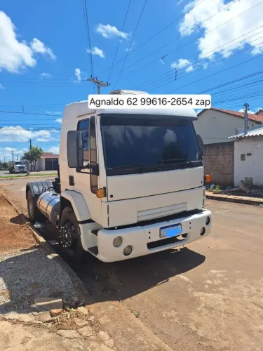 Caminhão ford cargo 4432 ano 2006/ 2007 motor recém trocado o quite embreagem nova