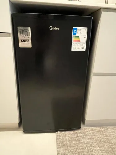 Frigobar Midea 