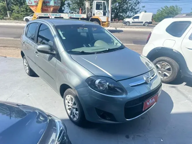 Fiat Palio Attractive 1.0 EVO Fire Flex 8V 5P 2013