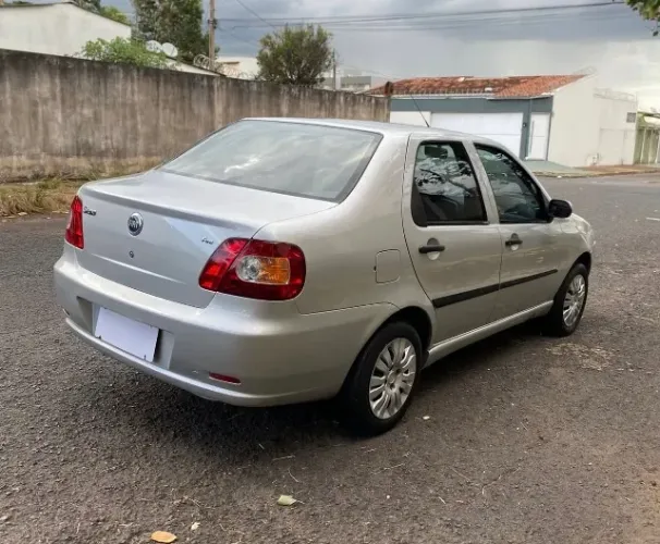 Fiat Siena EL 1.0 MPI Fire Flex 8V 4P 2011