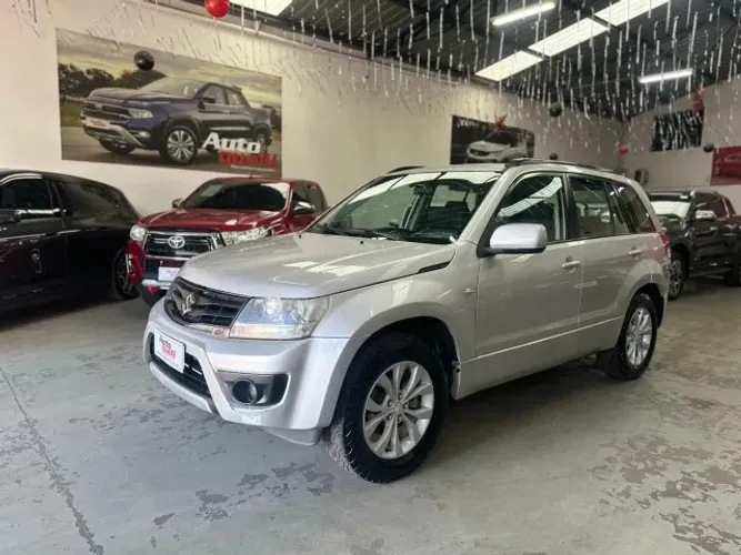 Suzuki Grand Vitara 2.0 16V 4x2/4x4 5P Mec. 2013