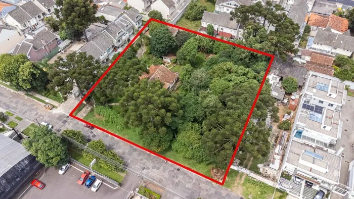TERRENO BOQUEIRÃO/HAUER - INVESTIDOR - CONSTRUÇÃO - Ideal para Condomínio de Sobrados.