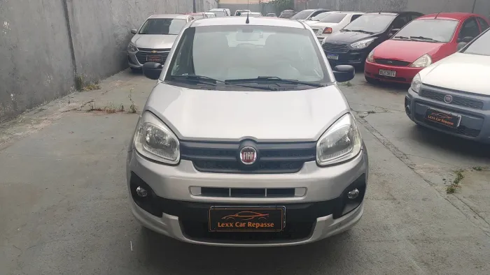 Fiat Uno Attractive 1.0 Flex 6V 5P 2017