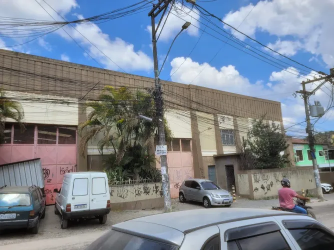 Galpão à venda na Rua Vereador Luiz Paulo Guimarães, Rio do Ouro, São Gonçalo - RJ