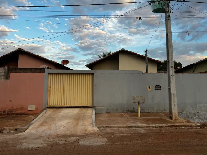 Casa Espaçosa à Venda!