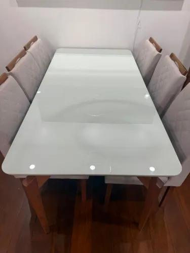 Mesa tampa vidro.