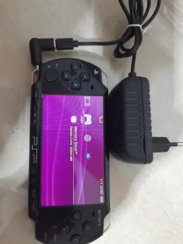Psp slim 2001 + 16gb com jogos e carregador
