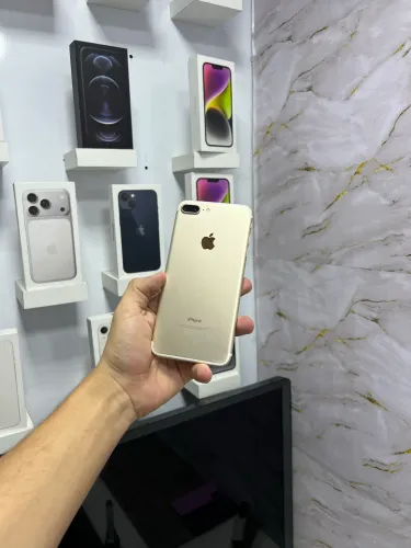 IPhone 17 Plus - 128GB ( Gold ) 