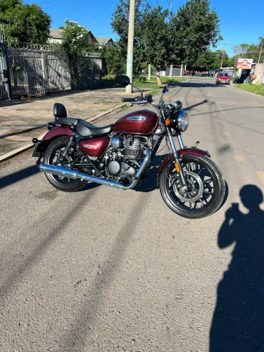 Royal Enfield Meteor 350 2022 super conservada