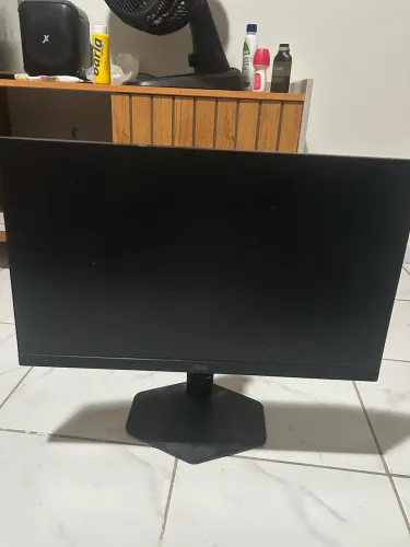 Monitor Gamer AOC 180Hz IPS - Excelente Estado (Sem Cabo HDMI)