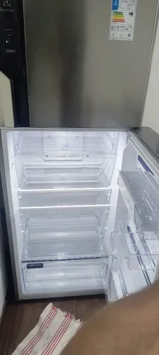VENDO REFRIGERADOR ELETROLUX 480L, MUITO NOVO