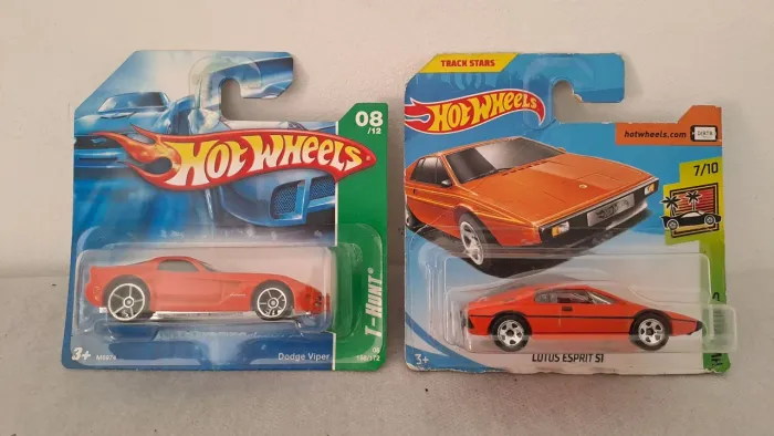 MOBILE TOY MT 2 Hot Wheels Lotus Esprit S1 + Dodge Viper T-hunt