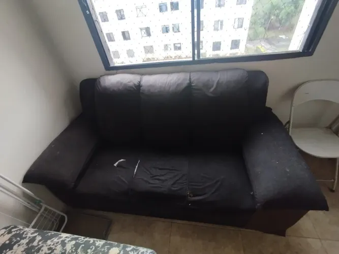 Sofá 3 assentos