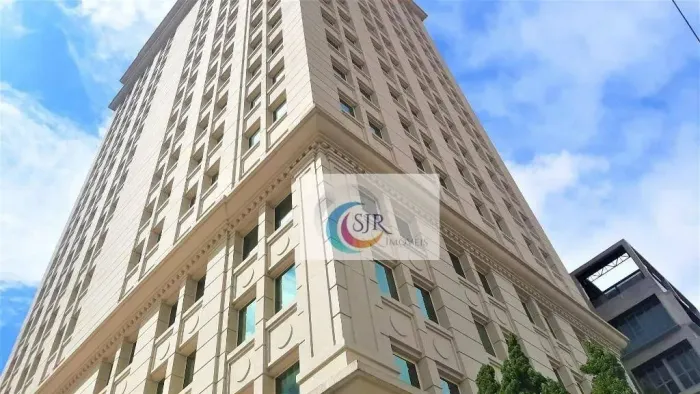Conjunto comercial com 609,00 m² de área útil em vão livre, piso elevado , forro de gesso,