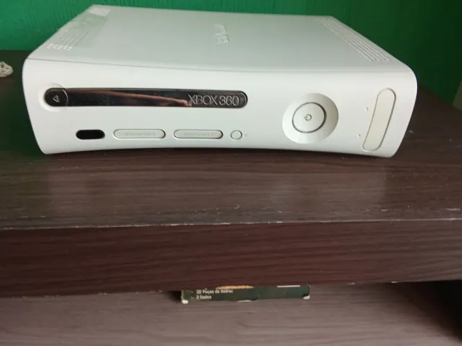 Xbox 360 FAT branco bloqueado