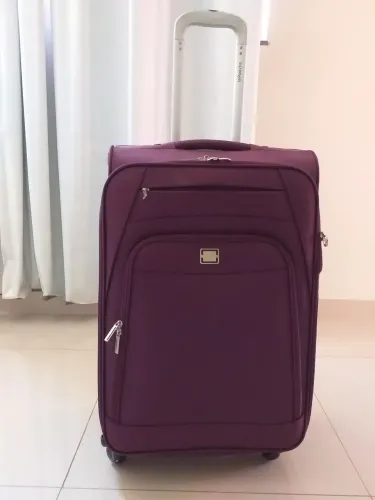 Mala média de viagem com rodinhas 360 graus 