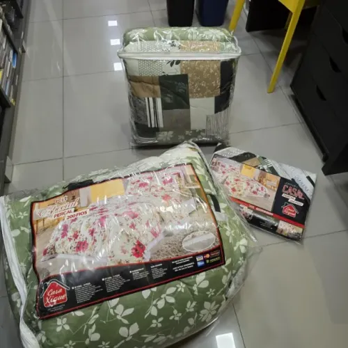 Jogo de Cama de Casal C/ Edredom / Fronha / Lençol - NOVO - Sem Uso - Percal 200 Fios