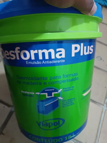 Desmoldante para forma em madeira