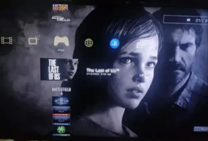 PS3 SUPER SLIM DESBLOQUEADO 320GB CHEIO DE JOGOS SISTEMA HEN LOJA ATIVA