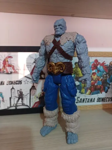 Boneco korge 30cm original marca hasbro