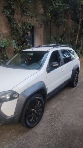 Fiat Palio Weekend Adventure Locker 1.8 Flex 2017