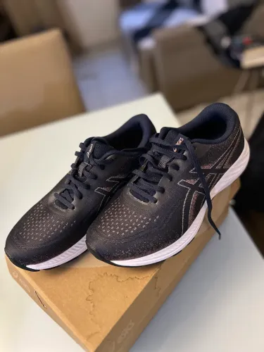Tênis asics unissex 39