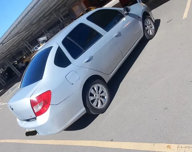 Renault Symbol Privilège Hi-flex 1.6 16V 4P 2012