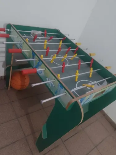 Mesa de pebolim infantil ( Futebol de mesa) 