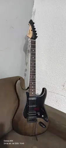 Guitarra tagima JA3