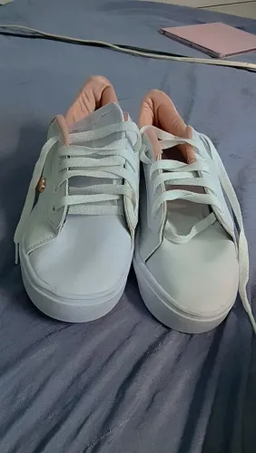 Tenis Branco, tamanho 37