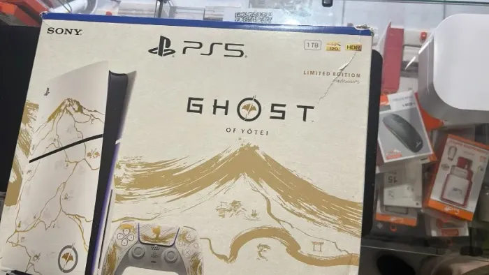 Playstation 5 ediçao especial Ghost of Yotei Novo