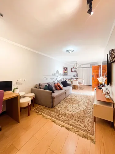 Oportunidade - Casa - Conjunto Residencial Trinta e Um de Março - 3 Dormitórios - 90m².