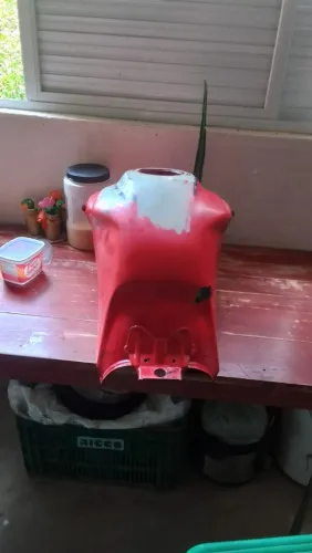 Vende-se um tanque de moto 160e150 em bom estado de uso