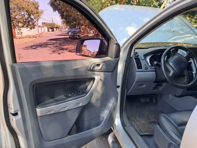 Ford Ranger XLT 3.2 20V 4X4 CD Diesel Aut. 2014