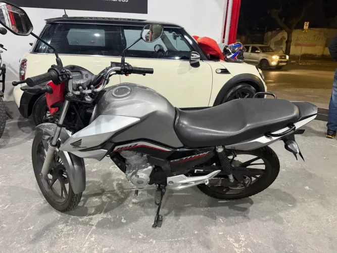 ? HONDA CG fan. 2023. 160 zerada auguns detalhes de uso mais zera *