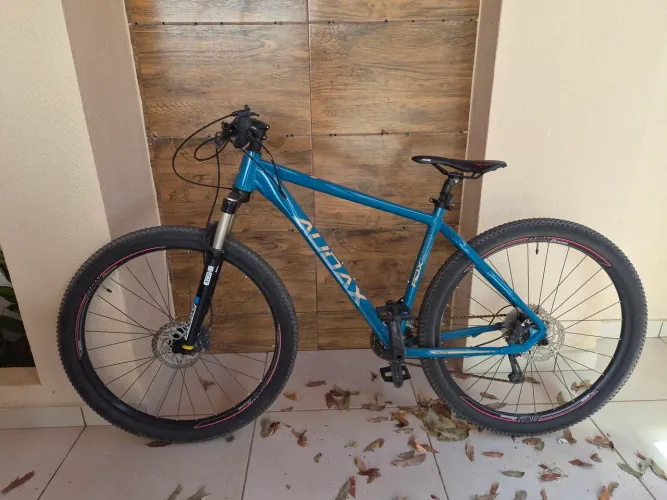 Bicicleta MTB Audax ADX 200