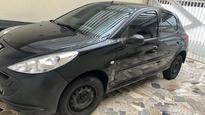 Peugeot 207 XR 1.4 Flex 8V 3P 2013