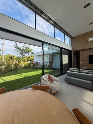 Belíssima Casa em Alphaville Jacuhy!