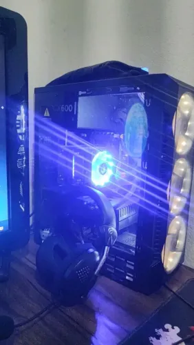 Pc gamer xeon e5 2690v4  16gb ram rx 5600 xt 6gb 512gb