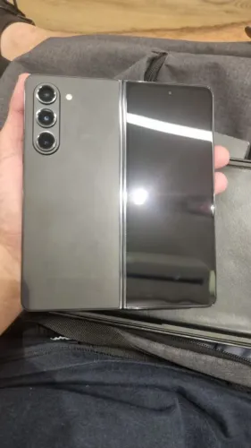 Galaxy Z Fold 5 1TB 12GB ram em estado de novo / vitrine
