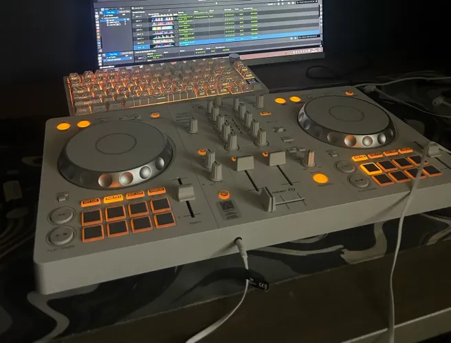 Pioneer DJ DDJ-FLX4-W Branca