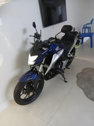 CB 300 twister 490 km okm único dono 