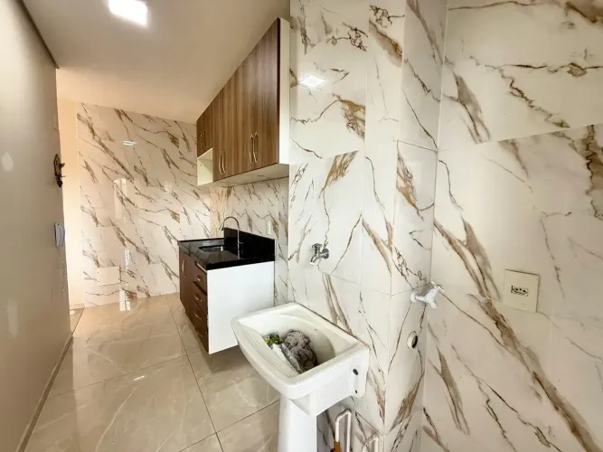 Apartamento Reformado | 03 Quartos | Modulados e Split | Andar Alto