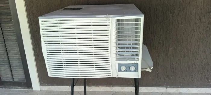 Ar condicionado Janela 30.000Btus Frio/Quente