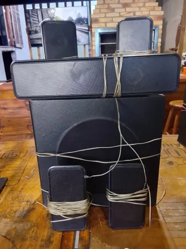 Vendo Caixas p/ Home Theater Phillips 3 Ohms 