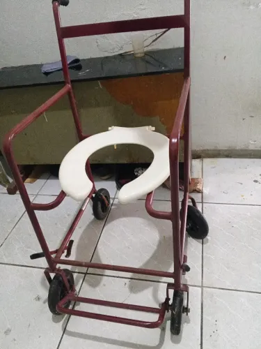 Cardeira banho idosos