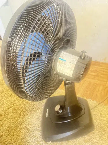 Ventilador semi novo